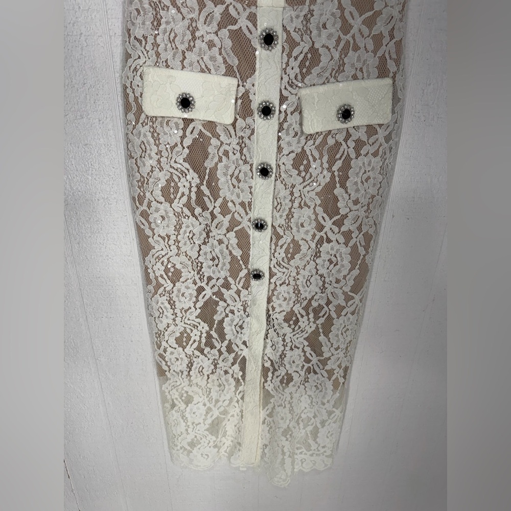 Elegant White Lace Midi Dress with Button Front - Picture 5 of 16